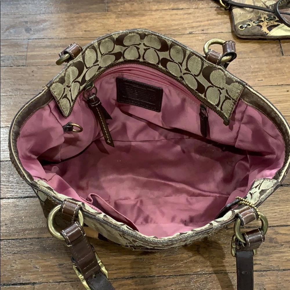 Matching Coach purse and Wristlet - Picture 3 of 4